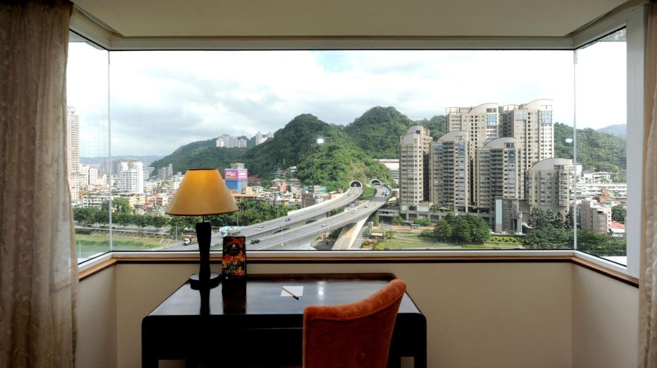 Beautiful Hotel Taipei Tân Điếm Ngoại thất bức ảnh