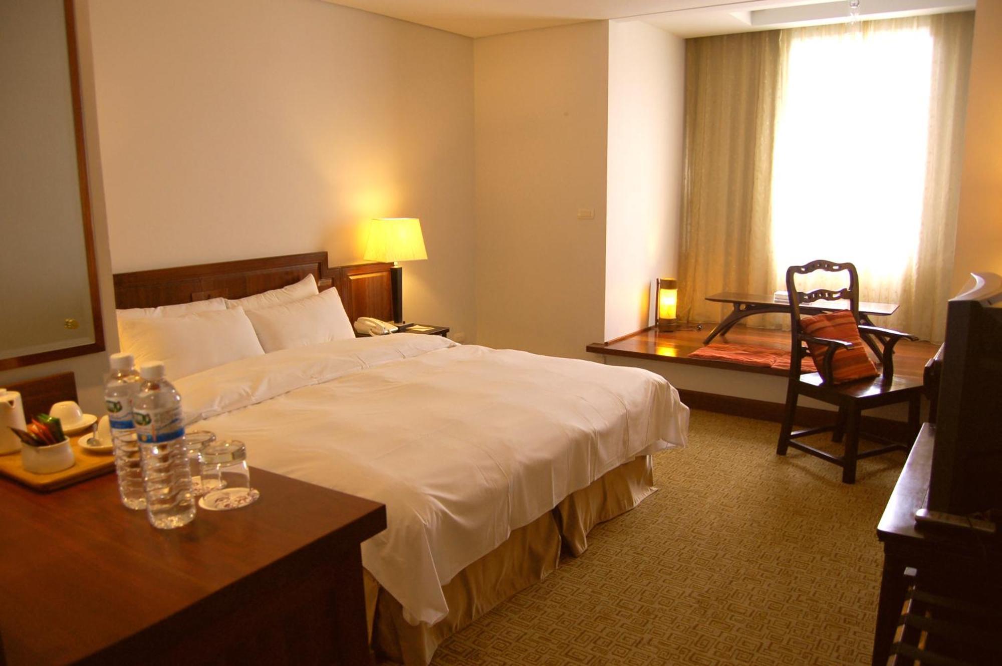 Beautiful Hotel Taipei Tân Điếm Ngoại thất bức ảnh