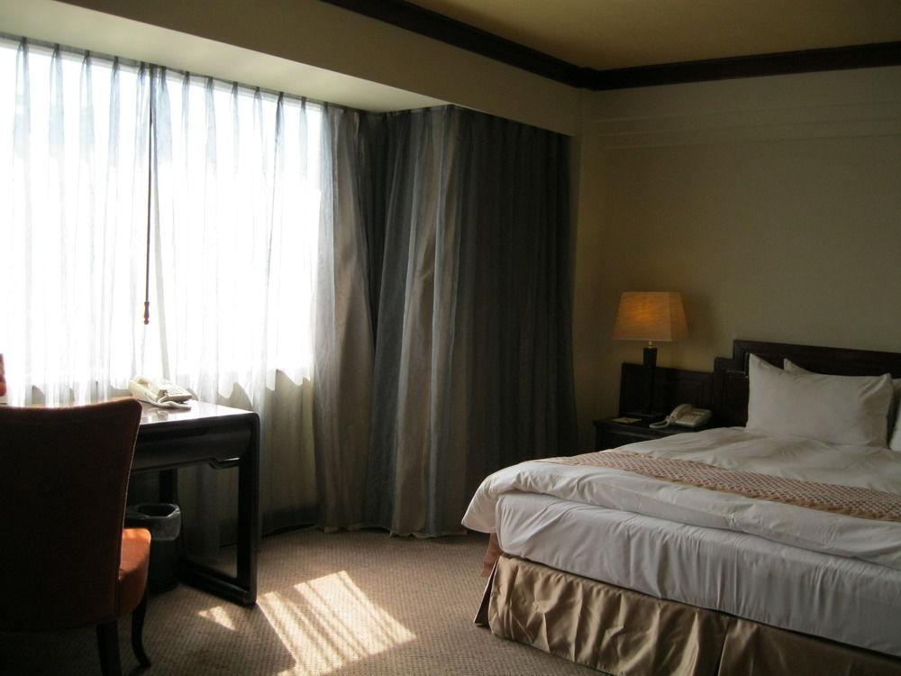 Beautiful Hotel Taipei Tân Điếm Ngoại thất bức ảnh