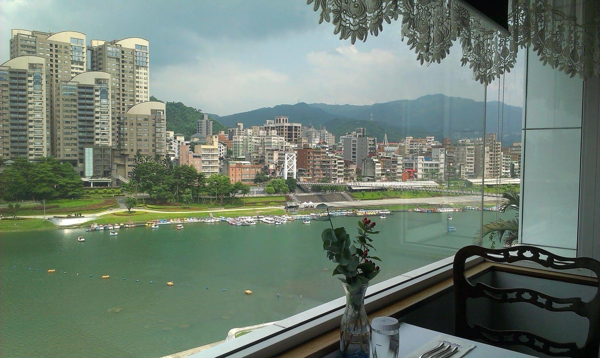 Beautiful Hotel Taipei Tân Điếm Ngoại thất bức ảnh